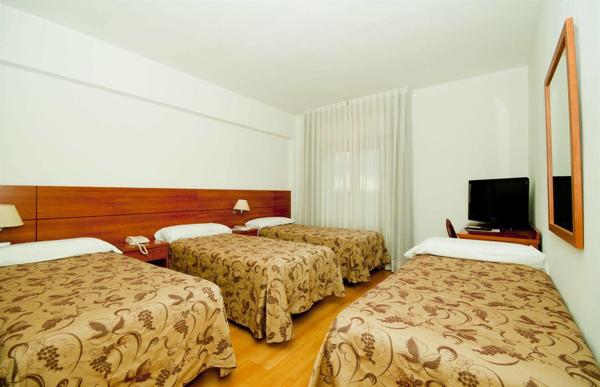 Hotel Palacios Alfaro Ruang foto