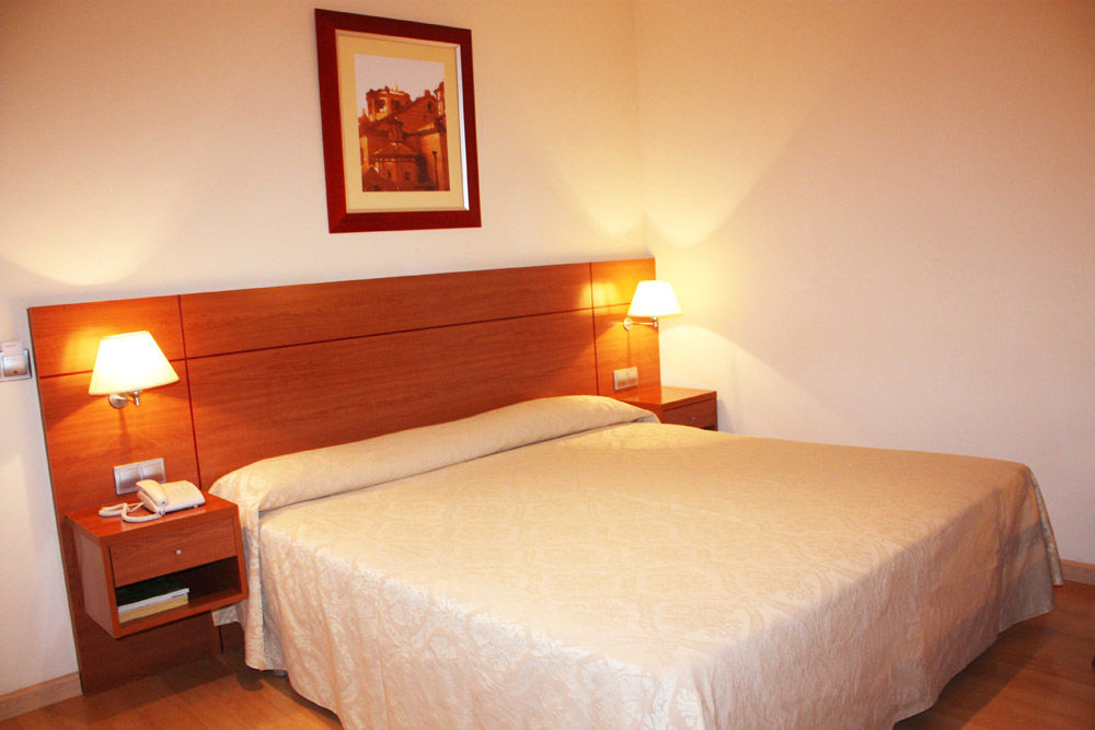 Hotel Palacios Alfaro Ruang foto
